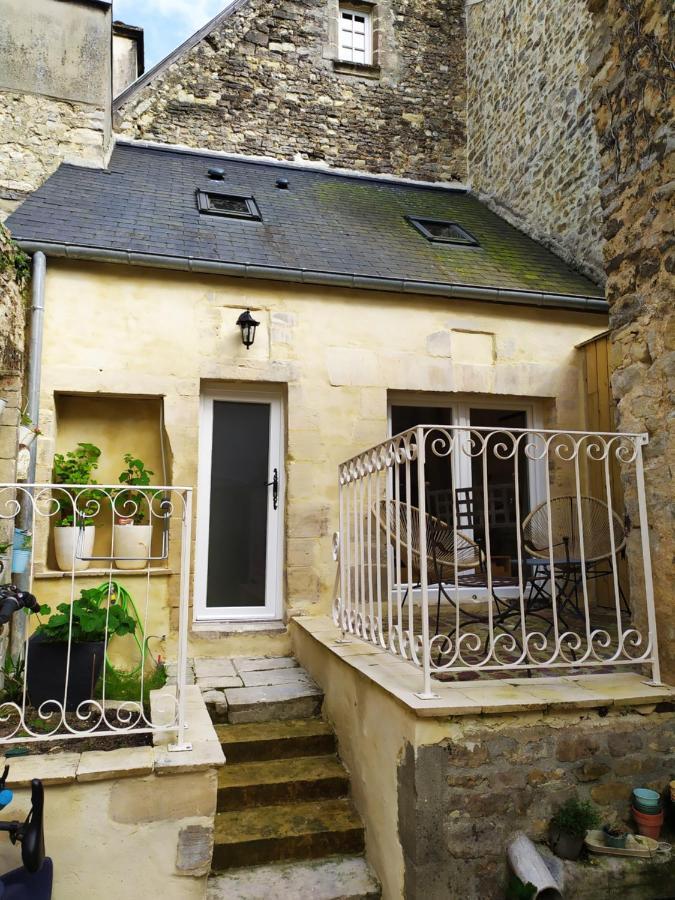 Chambre D'Hote En Famille バイユー エクステリア 写真